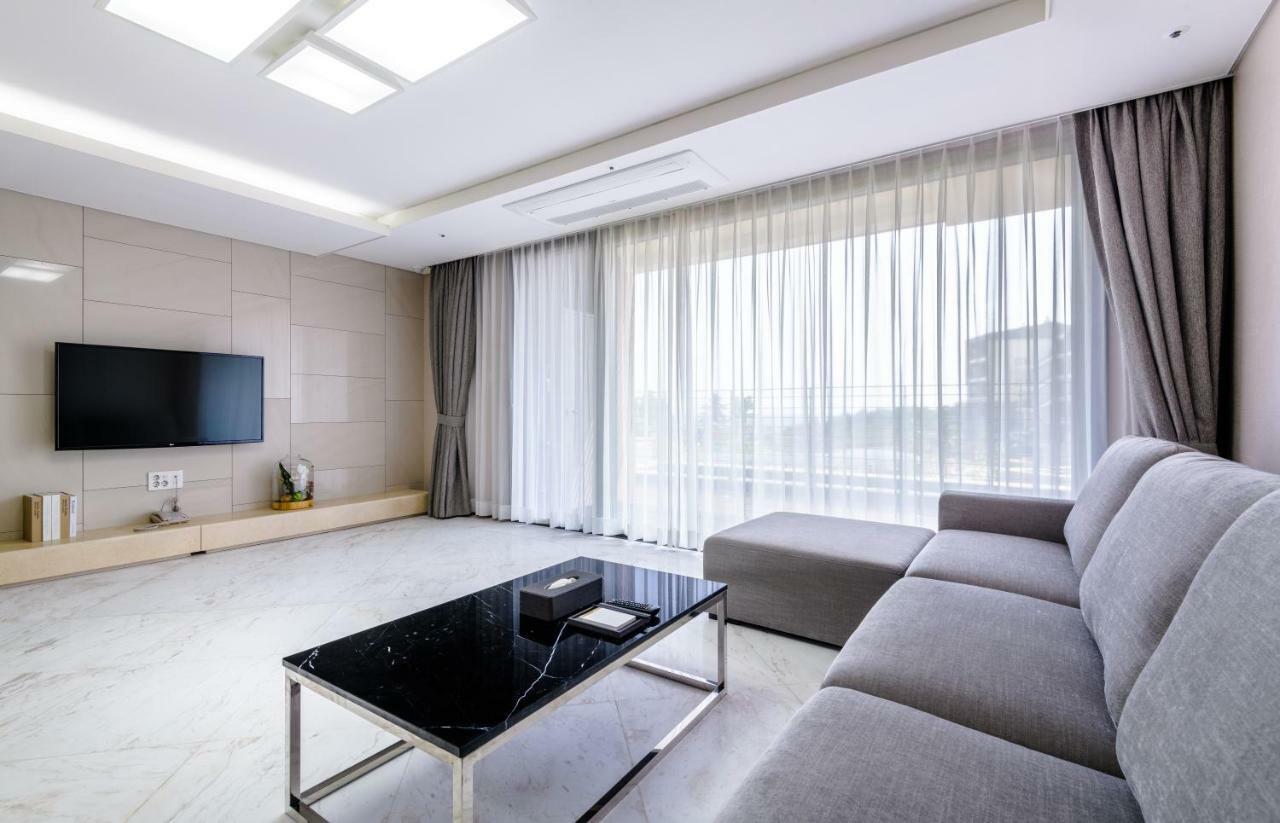 Seaside Arden Hotel Seogwipo-stad Buitenkant foto