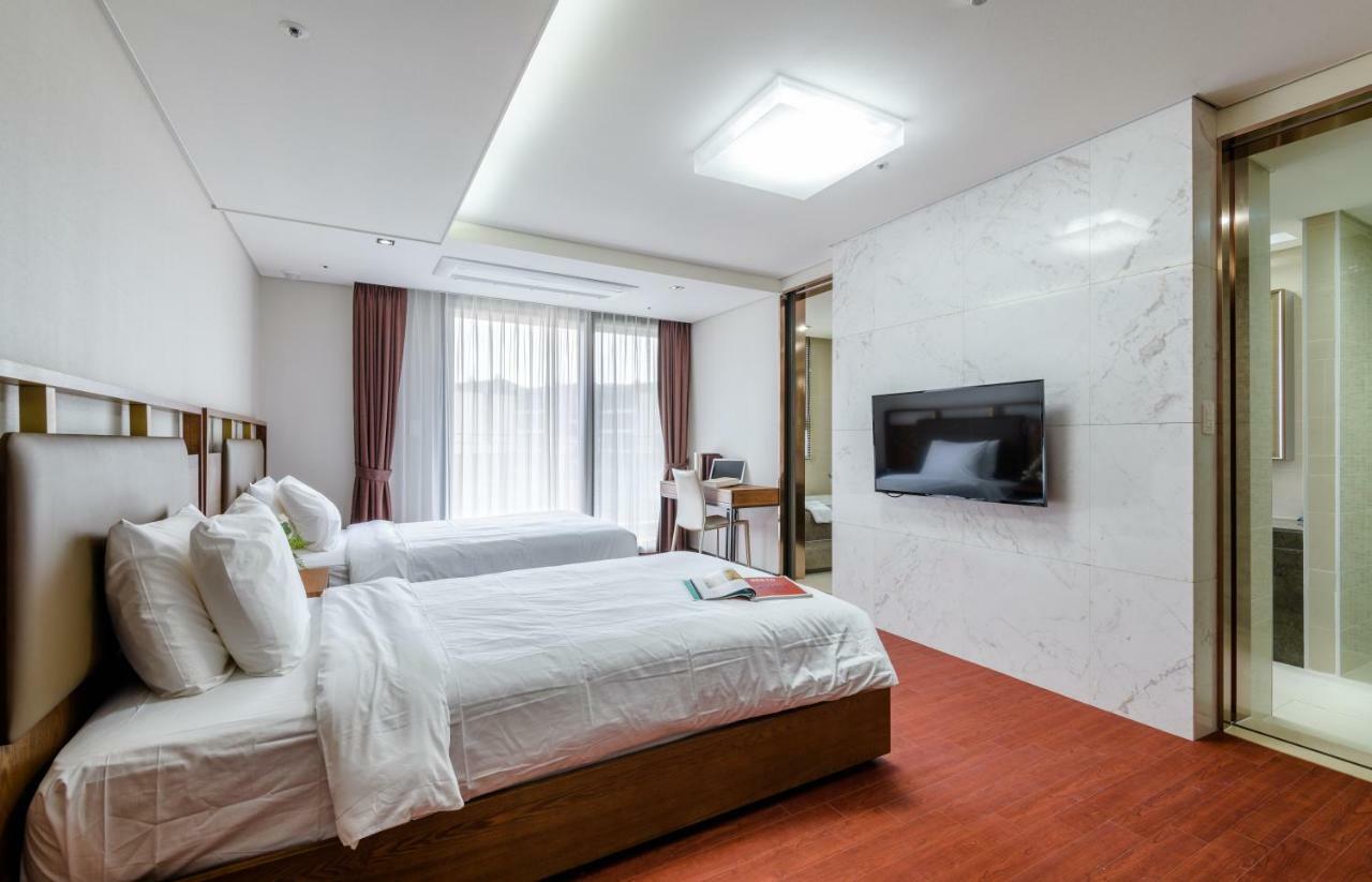 Seaside Arden Hotel Seogwipo-stad Buitenkant foto